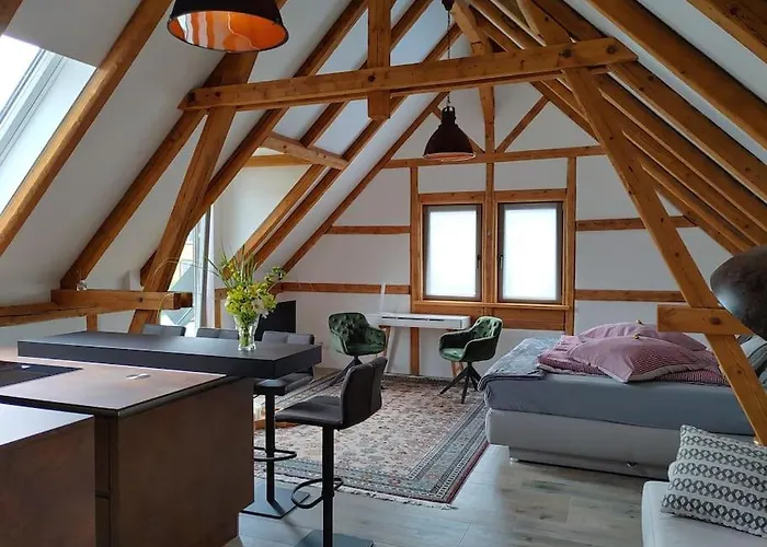 Exclusive Studiowohnung Mit Besonderem Flair Und Dachterrasse - Vesteblick *